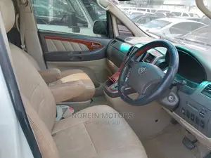 Toyota Alphard 2012 Beige