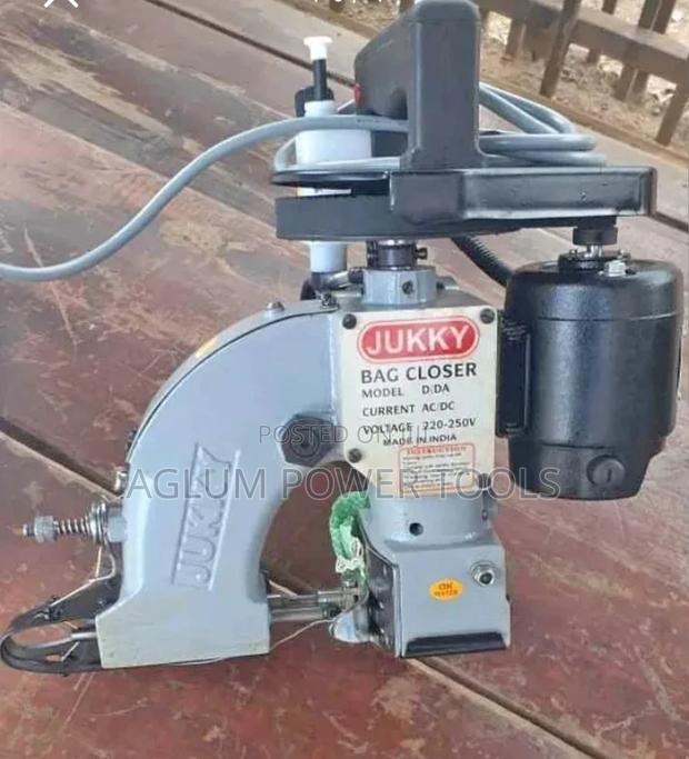 Juki Bag Closer - main view