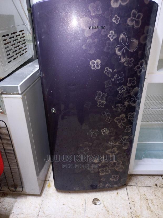 Single Door Fridge - thumbnail 2