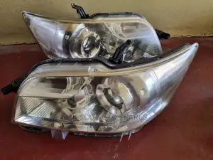 Rumion New Model Xenon Headlights Assembly (Clear)