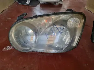 Subaru Impreza N10 Left Nonxenon Headlight Assembly