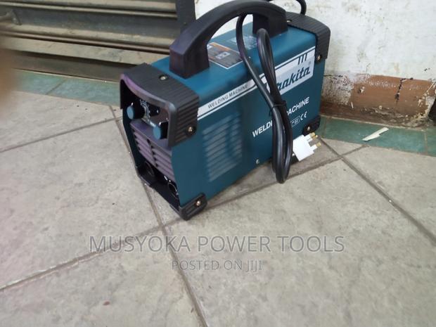 Makita 400A Welding Machine - thumbnail 2