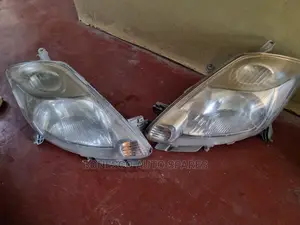 Toyota Passo 2005-2007 Xenon Headlight Assembly
