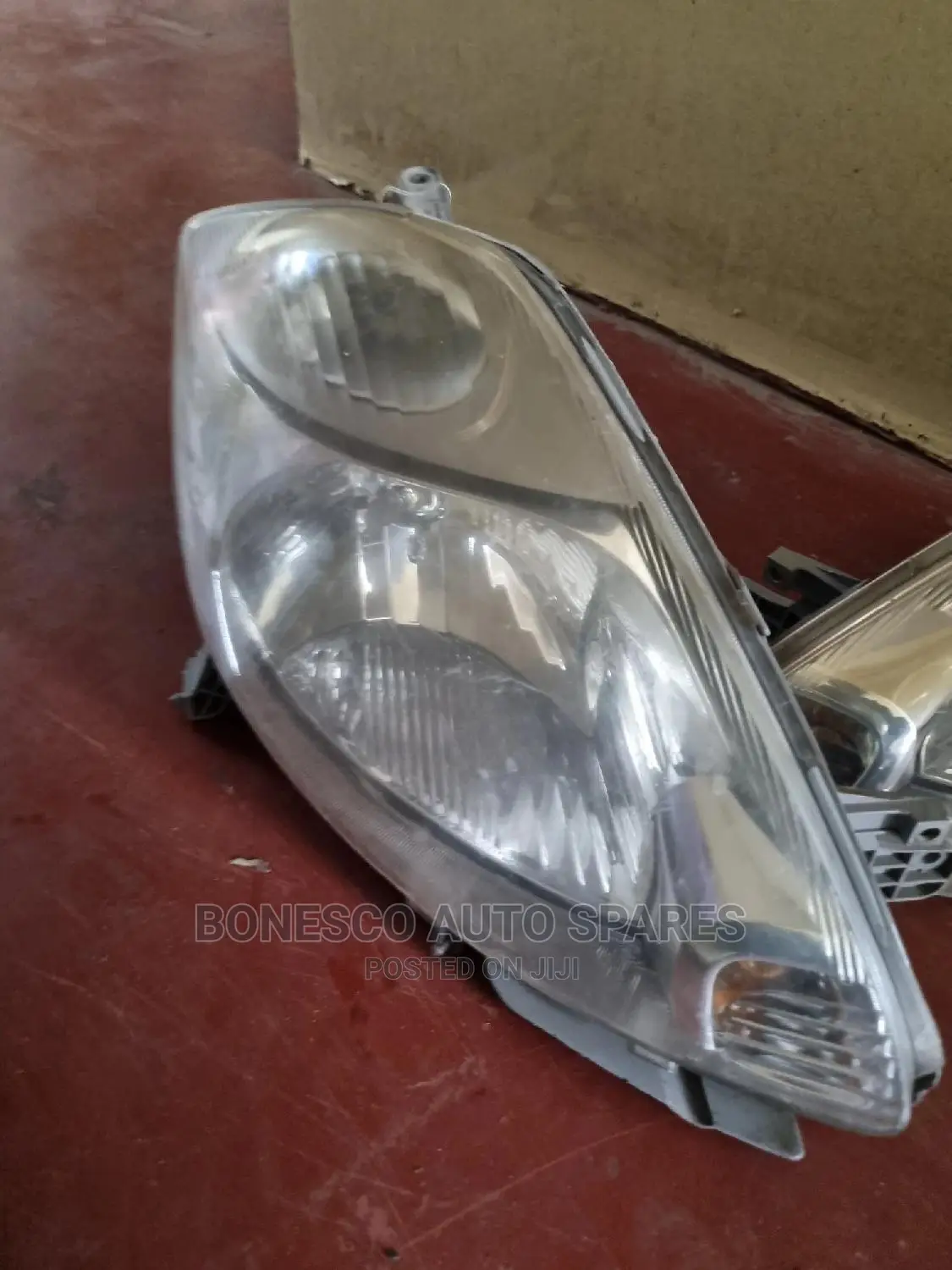 Toyota Passo 2007 Right Xenon Headlight Assembly