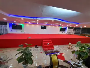 Wall to Wall Carpet