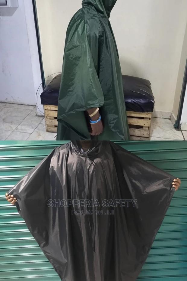 Unique Poncho - thumbnail 2