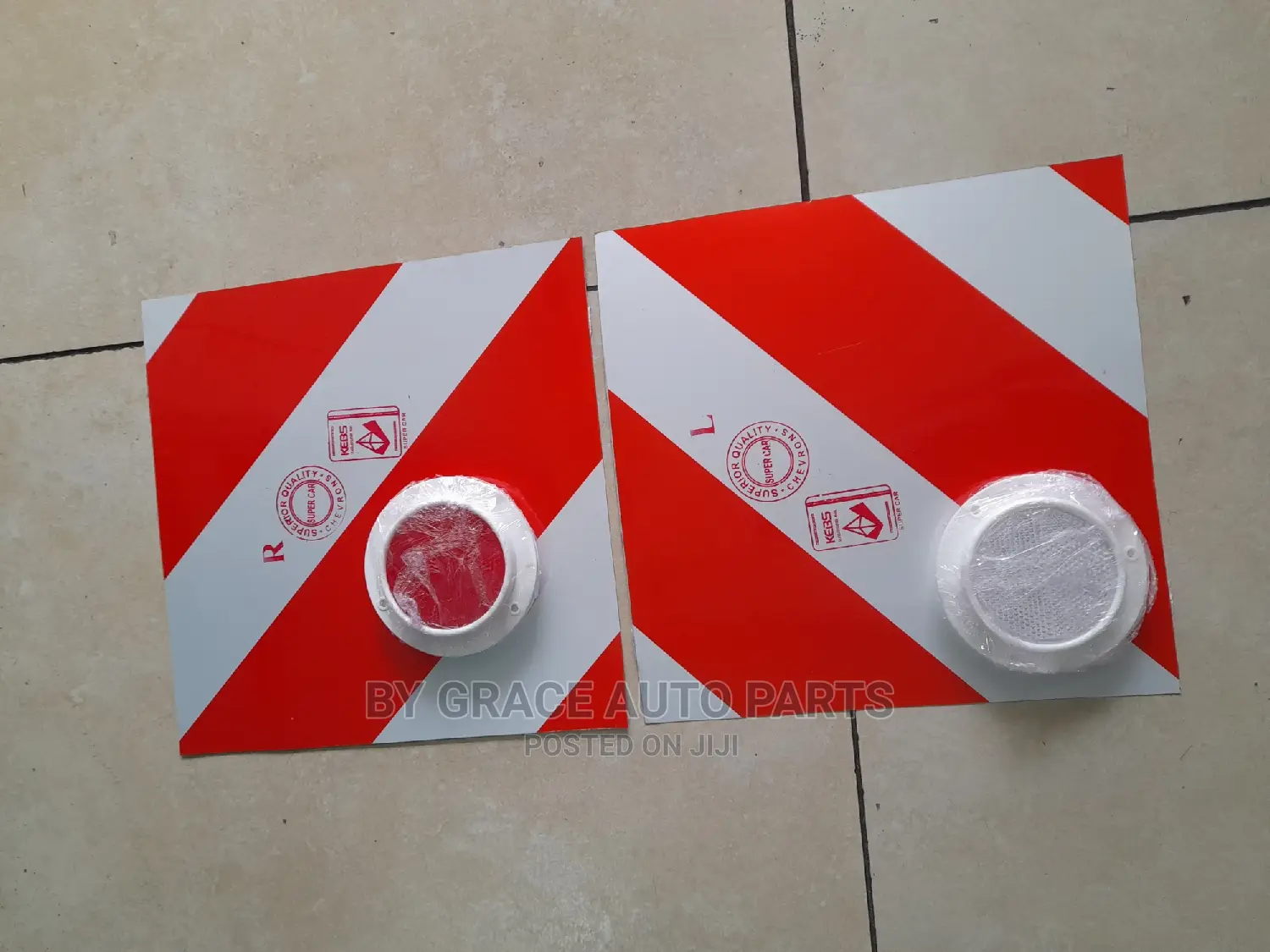 Chevlons and Reflectors/Chevlons