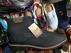 Cacatua Official Boots