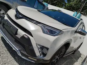 Toyota RAV4 2016 White