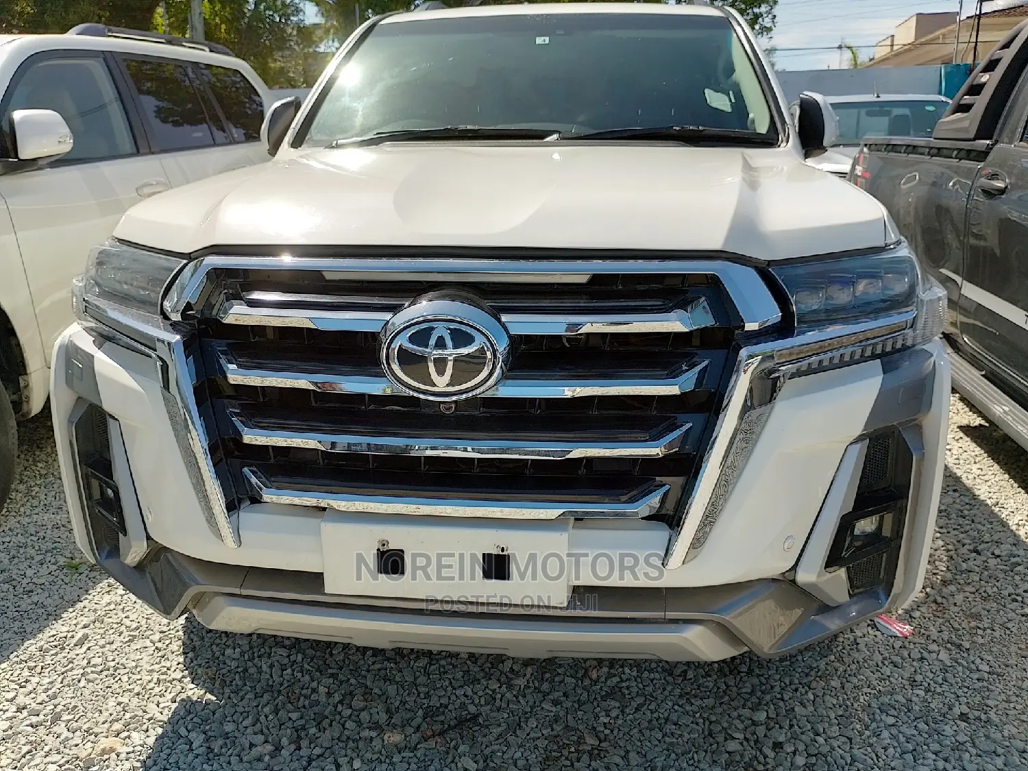 Toyota Land Cruiser Prado 2017 White
