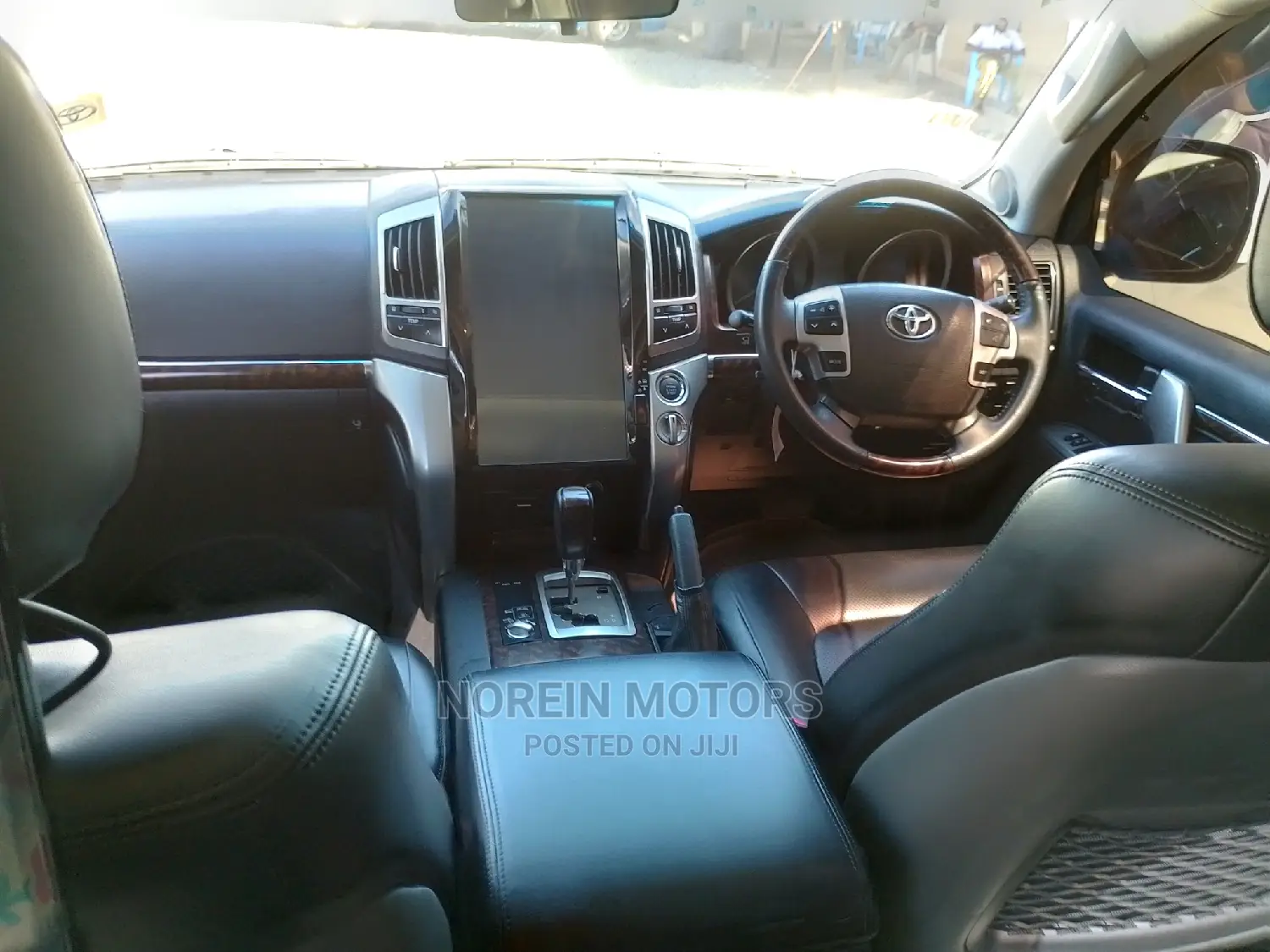 Toyota Land Cruiser Prado 2017 White