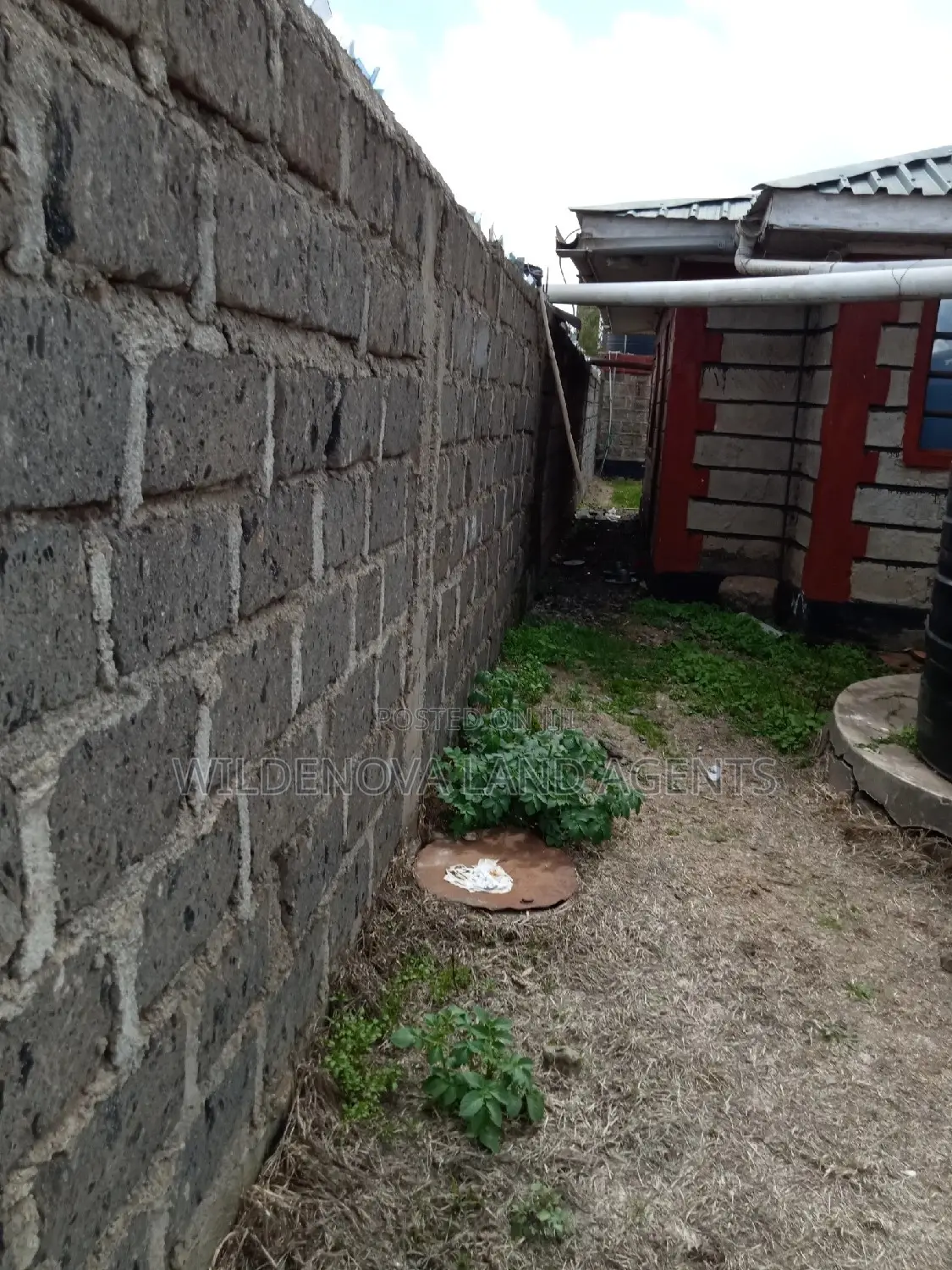 Plot With a House on Sale at Magumu Kinangop