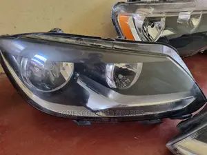 Volkswagen Touran 2010 -2015 Right Nonxenon Headlight