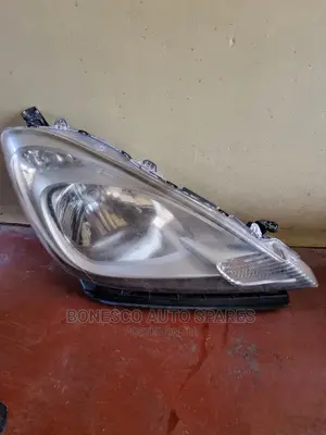 Honda Fit 2010- 2013 Nonxenon Headlight Assembly