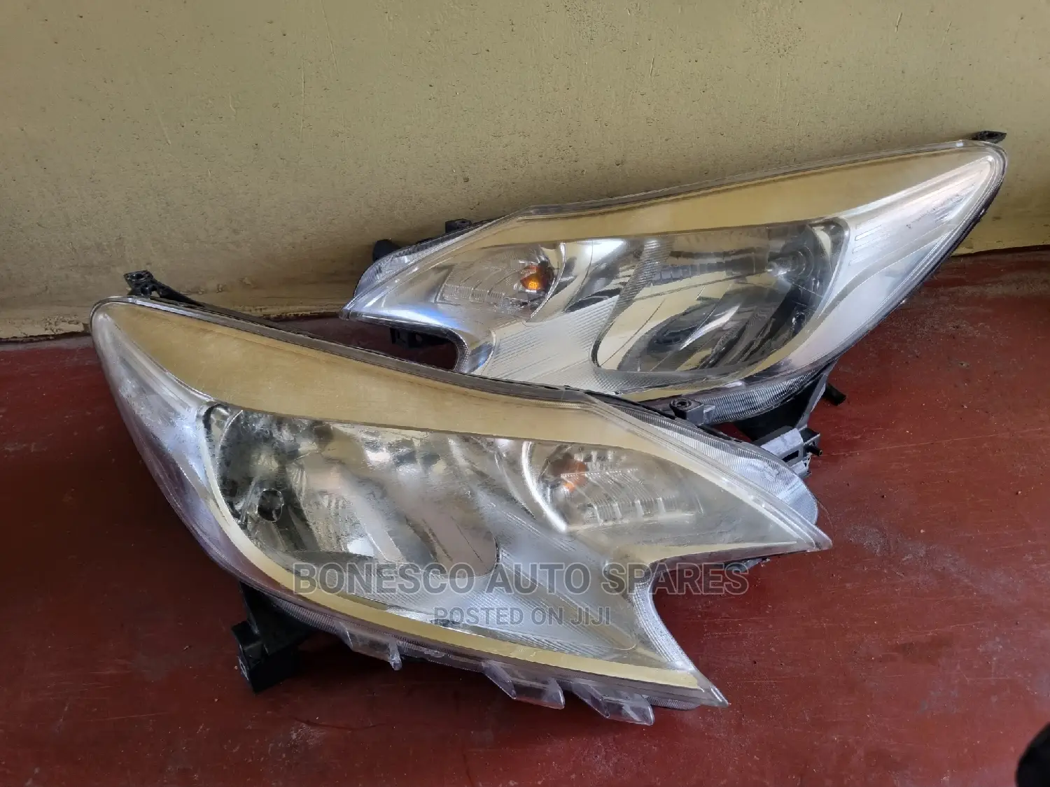 Nissan Note 2011-2014 Nonxenon Headlights Assembly