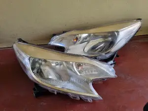 Nissan Note 2011-2014 Nonxenon Headlights Assembly