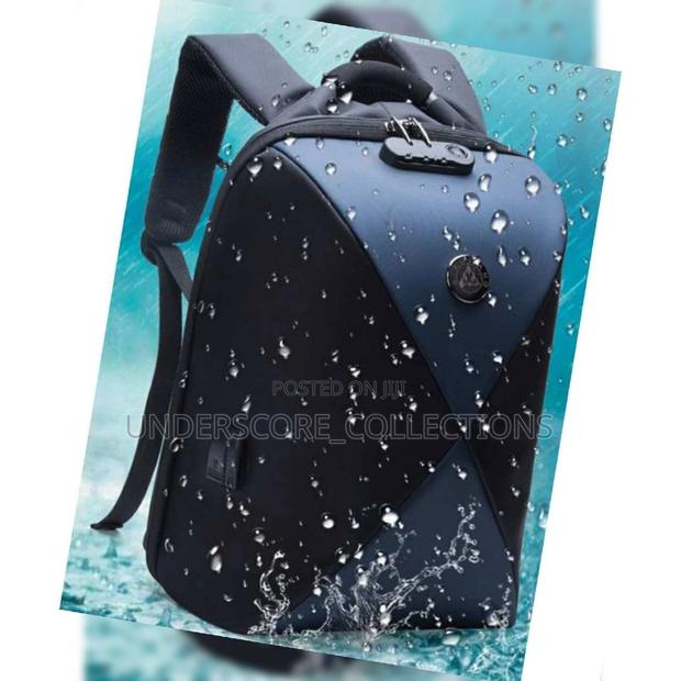 High Quality Anti Theft and Waterproof Back Pack - main view