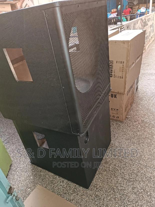 Single Subwoffer Bass Cabinet - main view