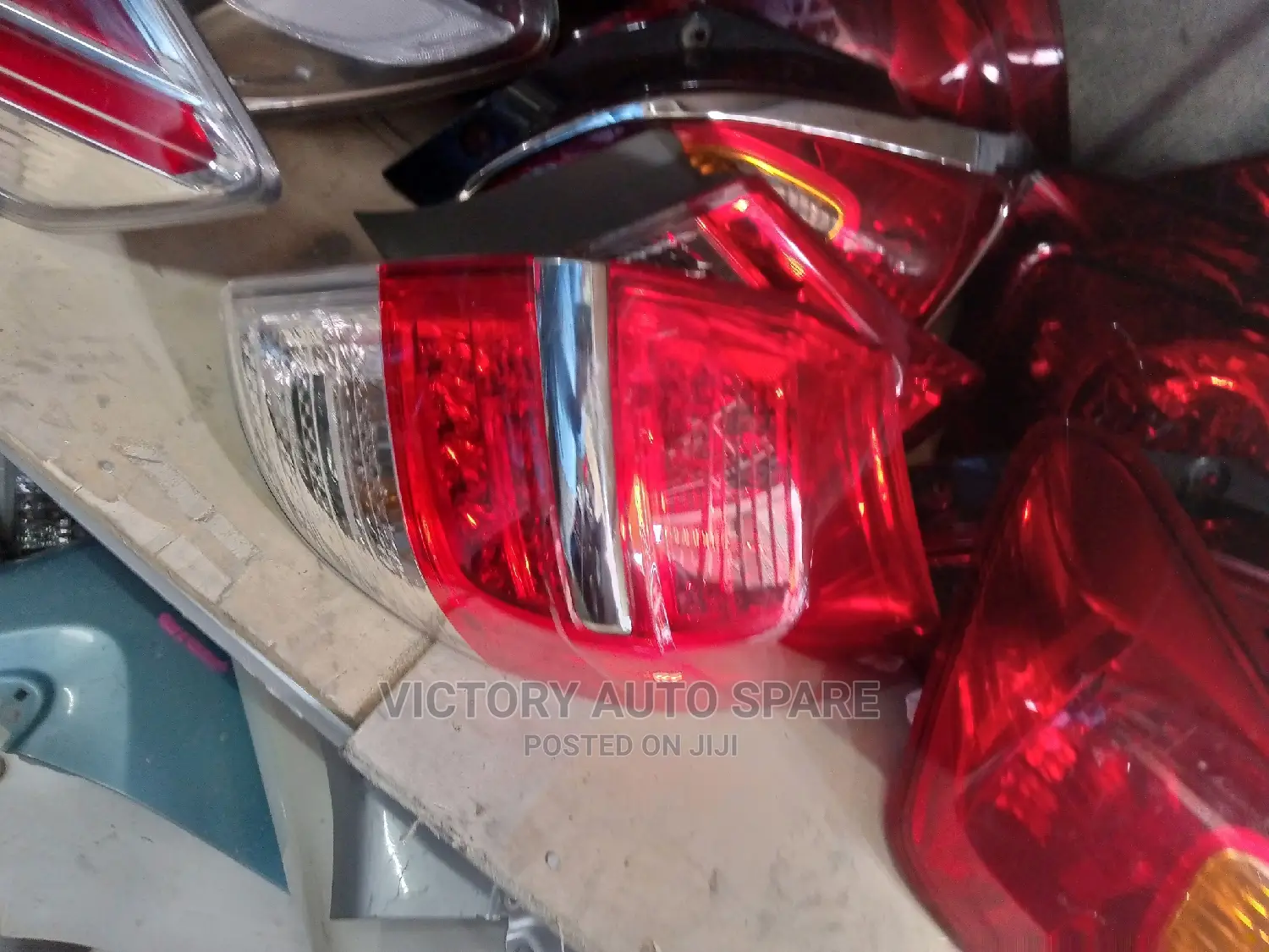 Vanguard Taillight With Crome