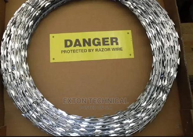 Galvanized Razor Wires Instock - main view