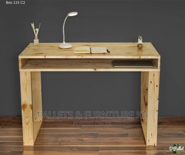 Study Table 0015 - main view