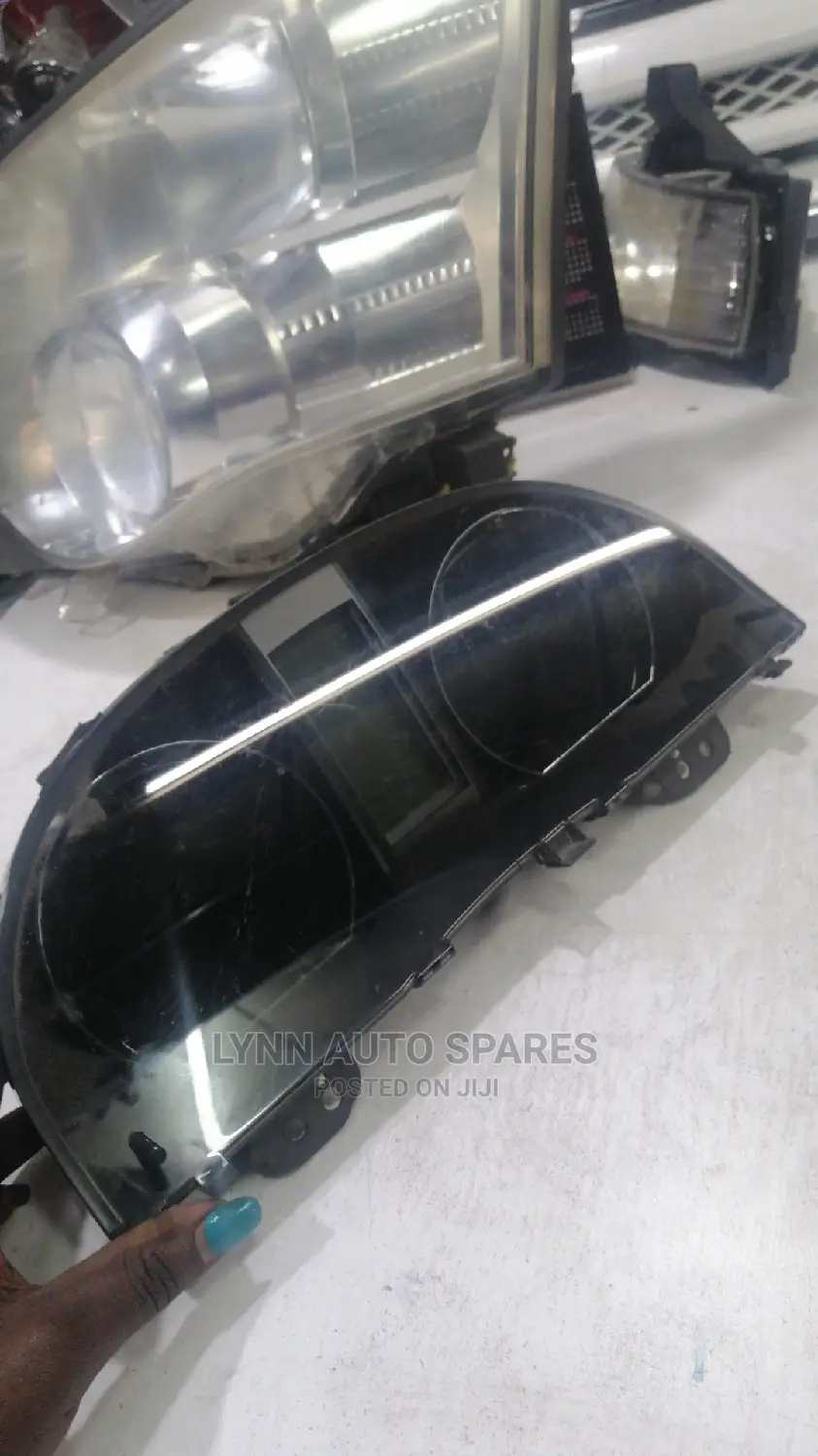 Toyota Premio 260 Speedometer Clock