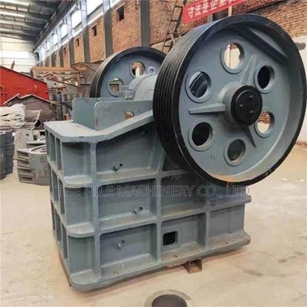 PE 300*500 Jaw Crusher - main view