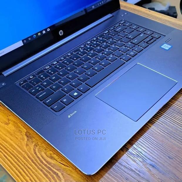 Laptop HP ZBook Studio G3 16GB Intel Core I7 SSD 512GB - thumbnail 3