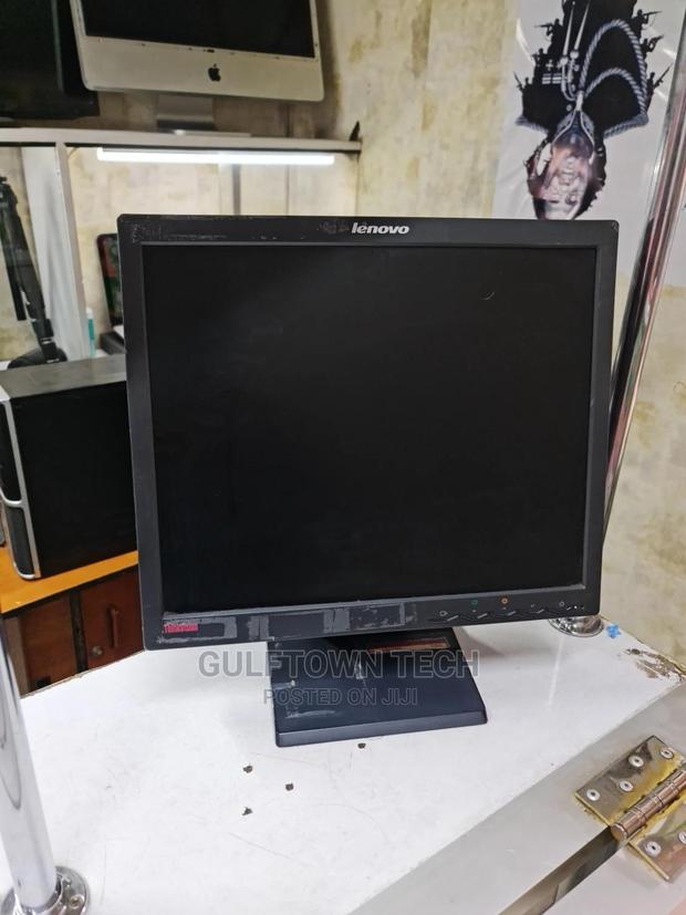 Lenovo TFT 17inch - thumbnail 3