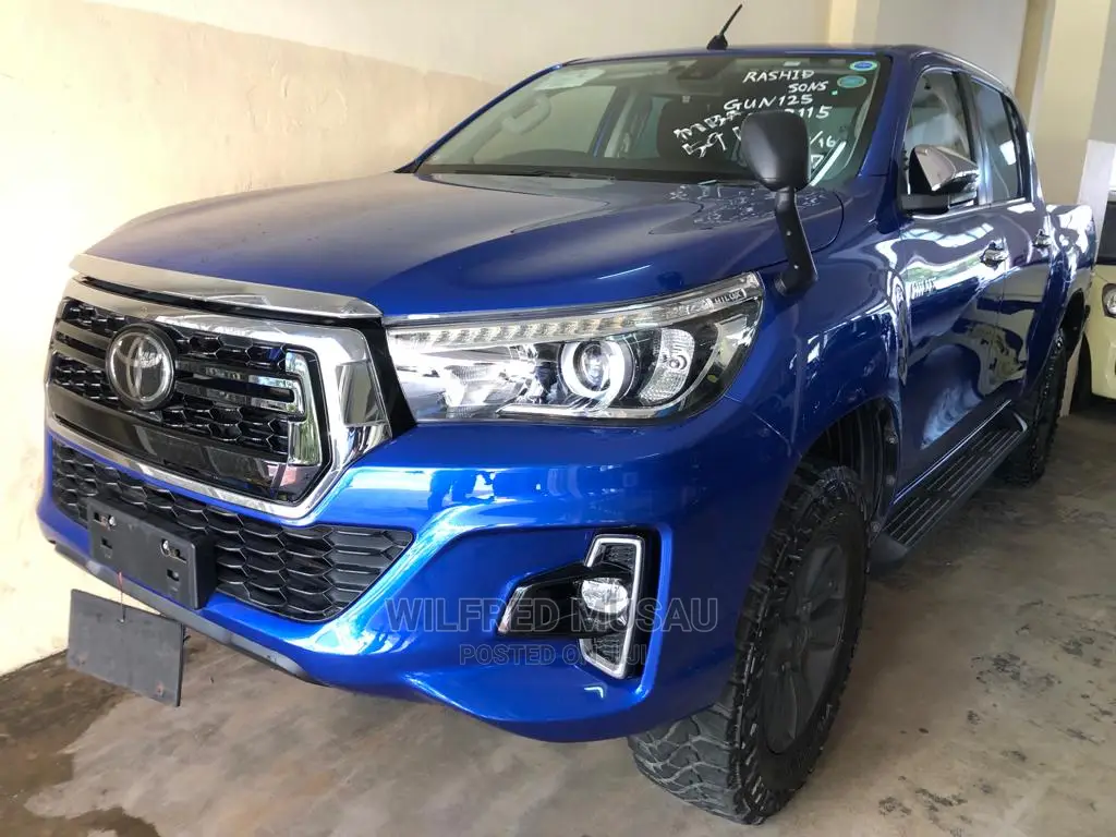 Toyota Hilux 2018 Blue