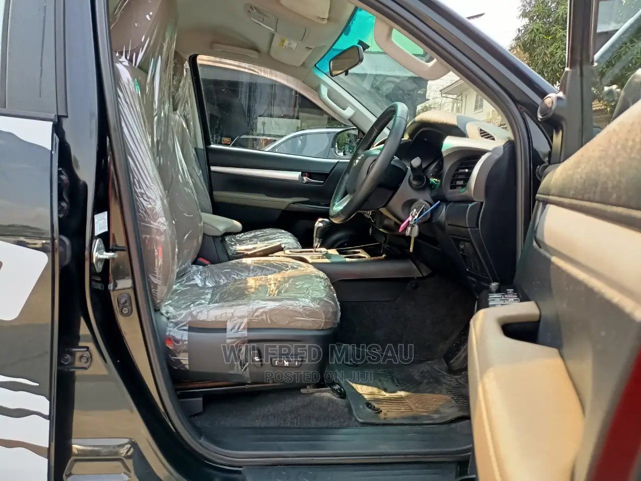 Toyota Hilux 2016 Black