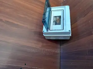 8way Dc Solar Combiner Distribution Box