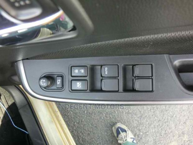 Suzuki Swift 2017 Gold - thumbnail 6