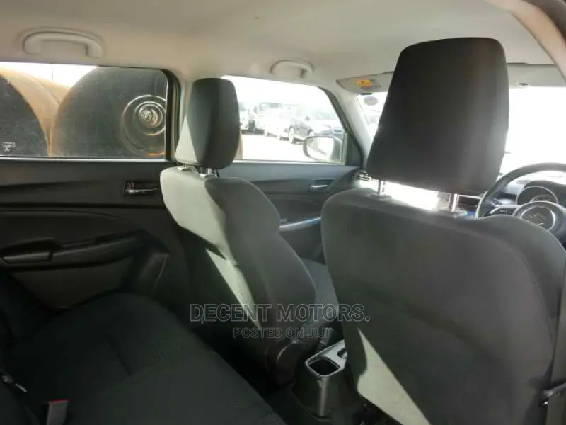 Suzuki Swift 2017 Gold