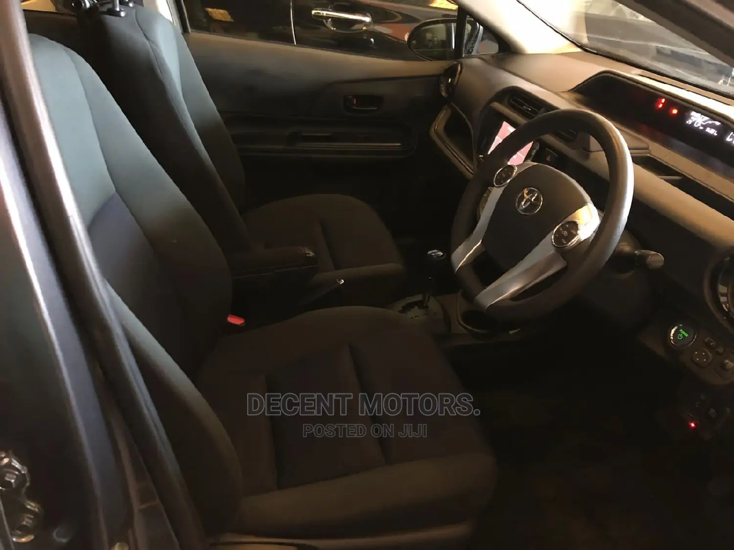 Toyota Aqua 2019 Gray