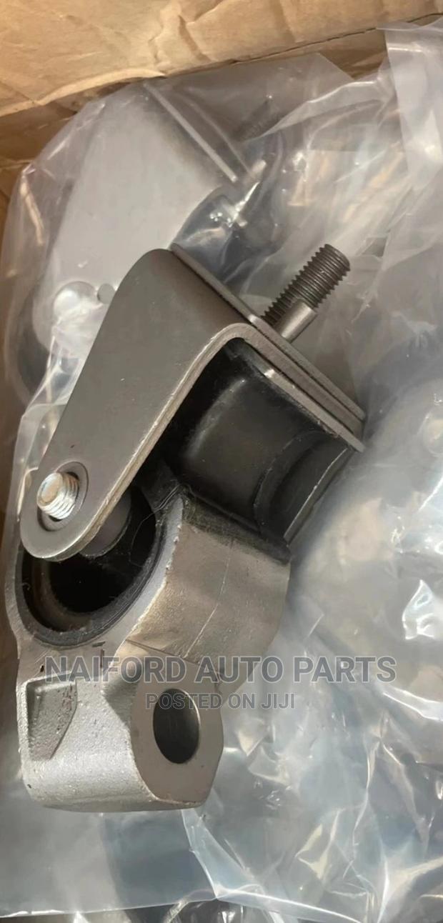 Ford Ranger Engine Mounting 2012> - thumbnail 3