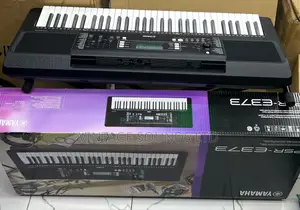 Yamaha E373 Portable Keyboard