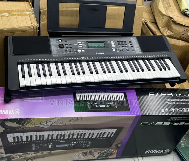 Yamaha E373 Portable Keyboard - main view