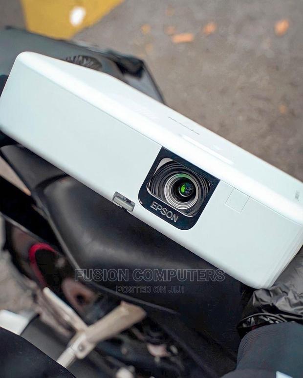 Epson Co-Fh02, 3000 Lumen 3lcd Smart Projector - thumbnail 2