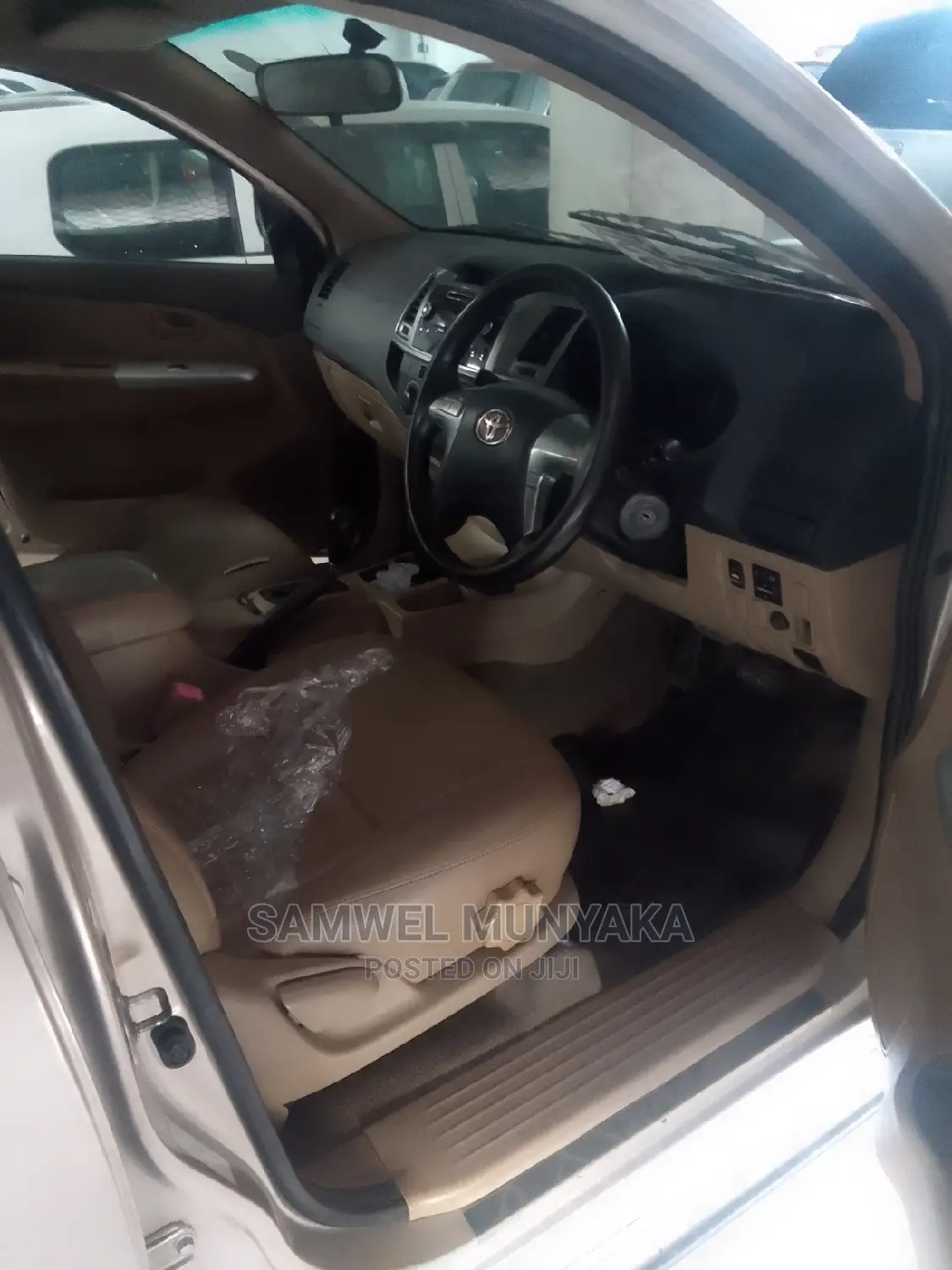Toyota Hilux SR 4x4 2015 Gray