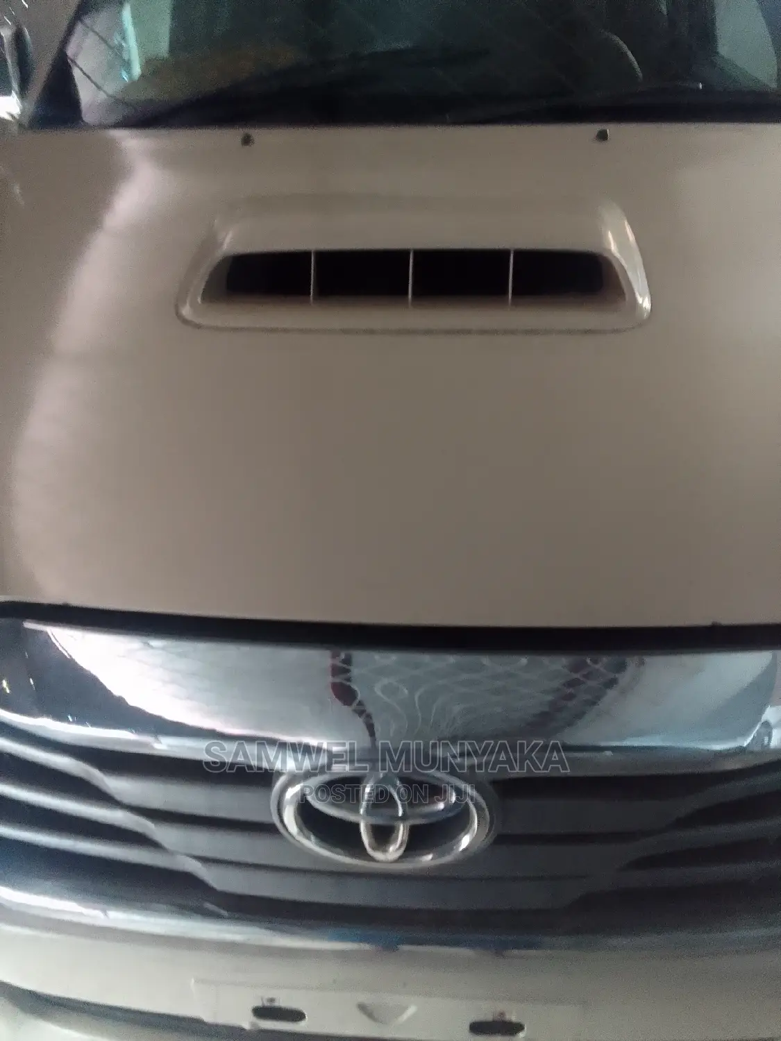Toyota Hilux SR 4x4 2015 Gray