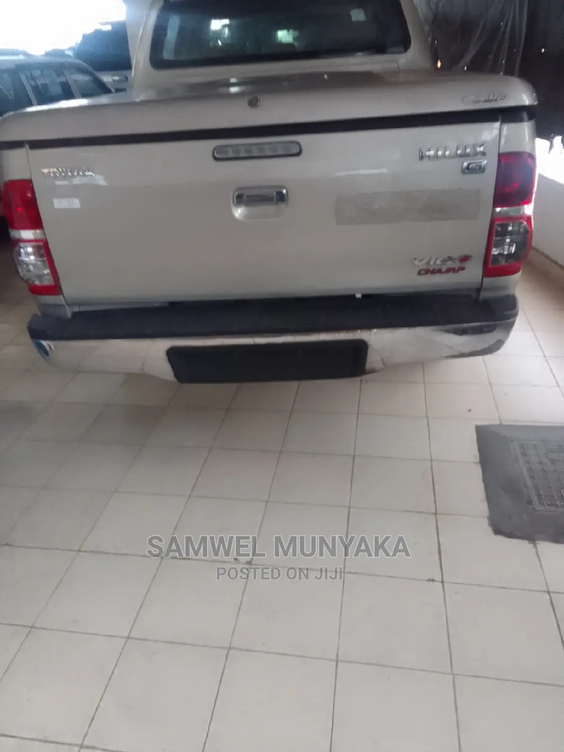 Toyota Hilux SR 4x4 2015 Gray