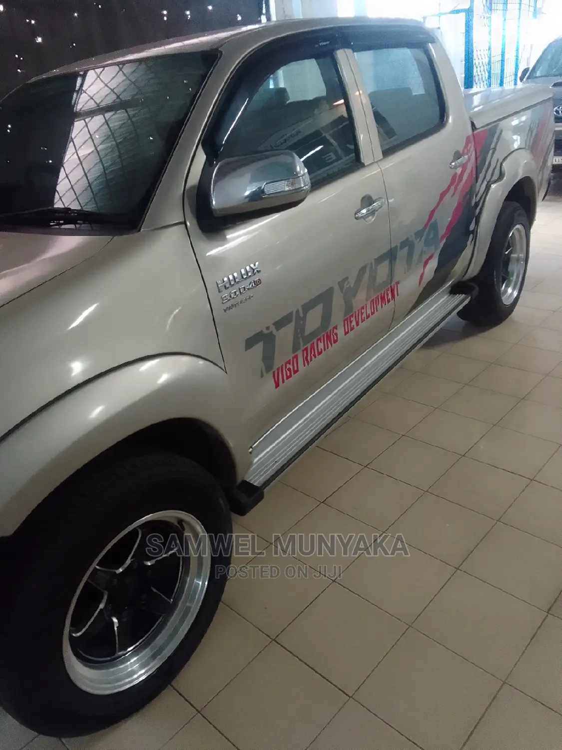 Toyota Hilux SR 4x4 2015 Gray