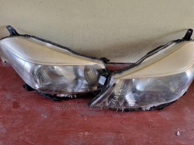 Toyota Vitz Juwela Nonxenon Headlights Assembly - thumbnail 2