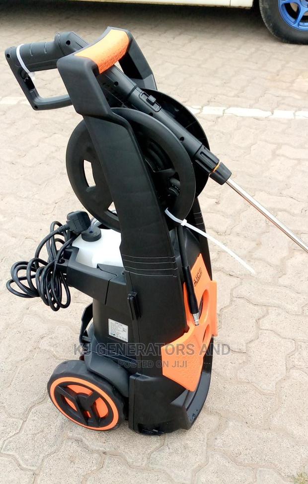 Pressure Washer - thumbnail 4