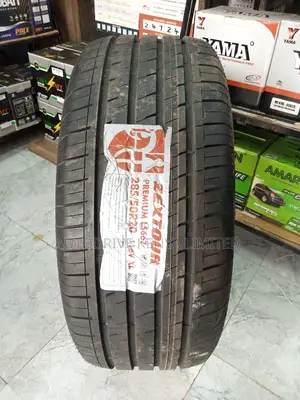 285/50r20 Zextour Tyre