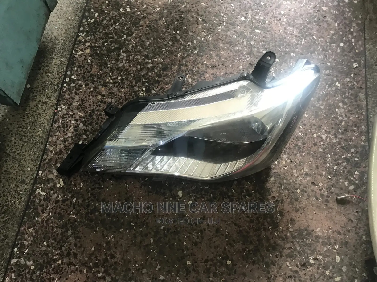 Toyota Fielder 161 Black Shade Headlight Non Xenon