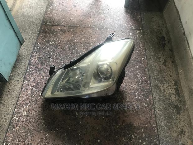 Toyota Crown 2010 Xenon Headlight (Clear Shade) - thumbnail 2