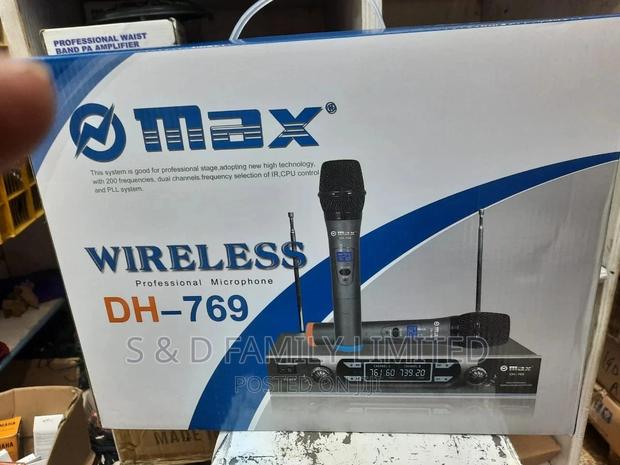 Omax DH-769 Wireless Microphone - main view