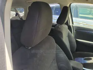Honda Fit Shuttle 2016 Silver